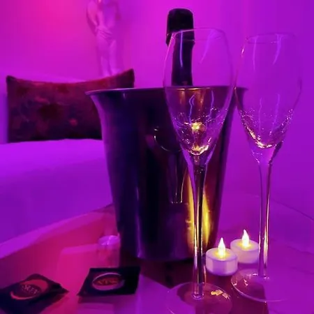 Plaisirs Caches - - Apartamento